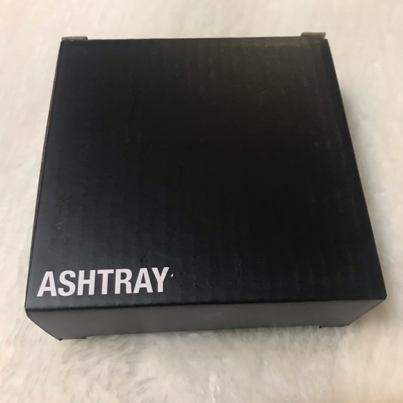 ComplexCon Takashi Murakami ashtray - Picture 2 of 4